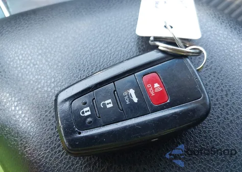 2018 Toyota Camry Se z USA, uszkodzony, nr VIN 4T1B11HK2JU117943